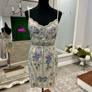 Jovani cocktail size 4 homecoming